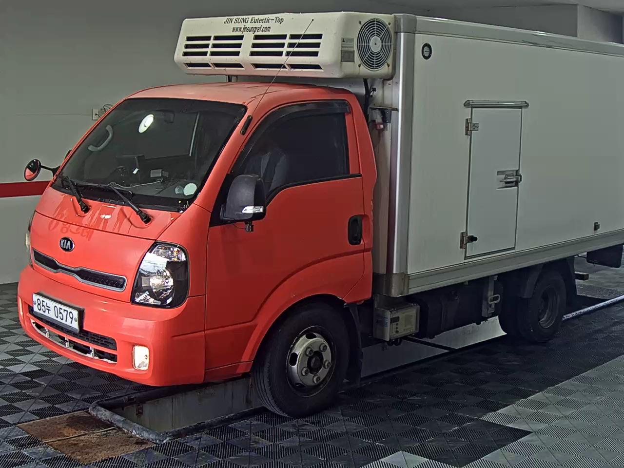 KIA BONGO III CARGO 1.2 TON STANDARD CAB EXTRA LONG WHEELBASE - фото 0