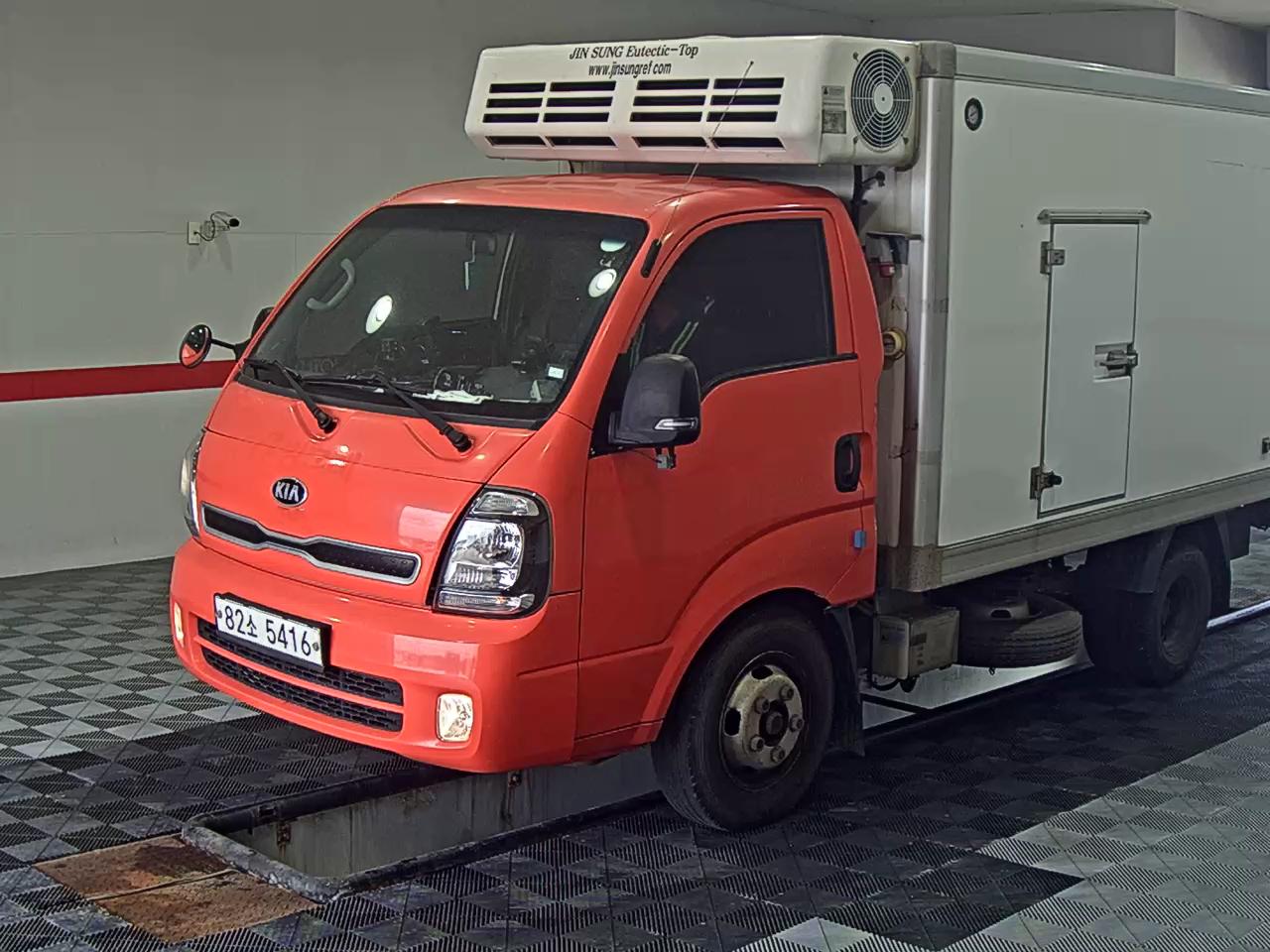 KIA THE NEW BONGO III CARGO 1.2 TON STANDARD CAB EXTRA LONG WHEELBASE GL - фото 0