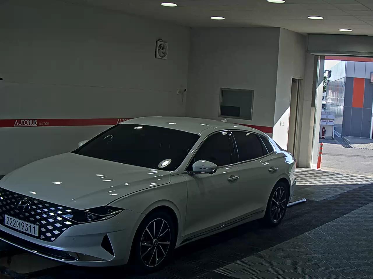 HYUNDAI THE NEW GRANDEUR IG GASOLINE 2.5 LE BLANC - фото 0