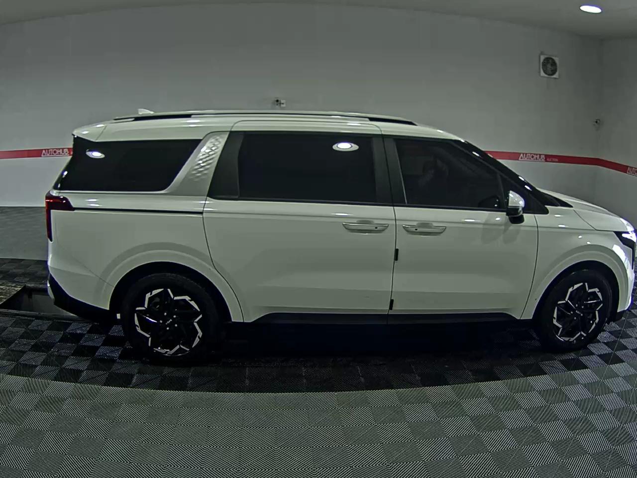 KIA THE NEW CARNIVAL (KA4) 9-SEATER DIESEL PRESTIGE - фото 2