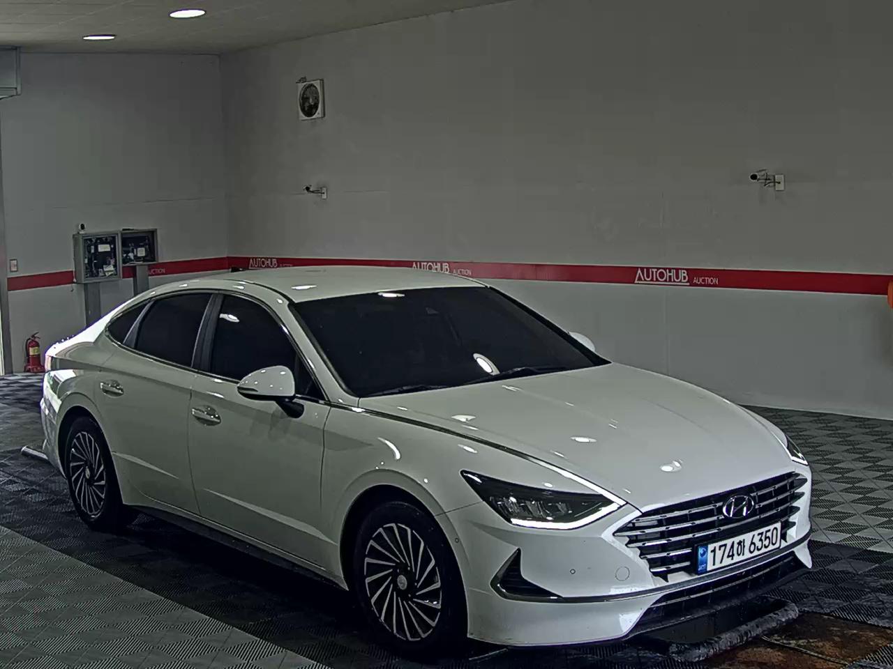 HYUNDAI SONATA (DN8) HYBRID 2.0 HEV PREMIUM PLUS - фото 1