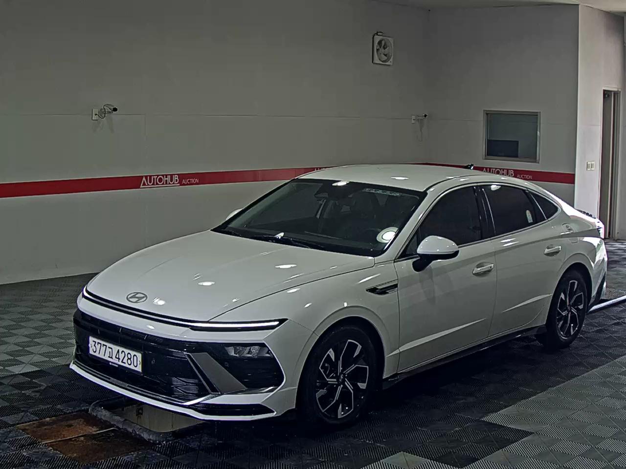 HYUNDAI SONATA THE EDGE GASOLINE 2.0 PREMIUM - фото 0