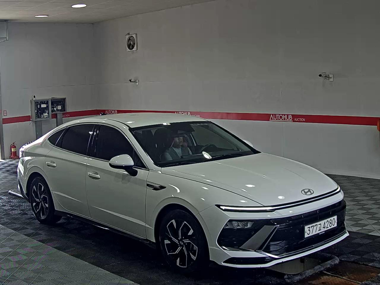 HYUNDAI SONATA THE EDGE GASOLINE 2.0 PREMIUM - фото 1