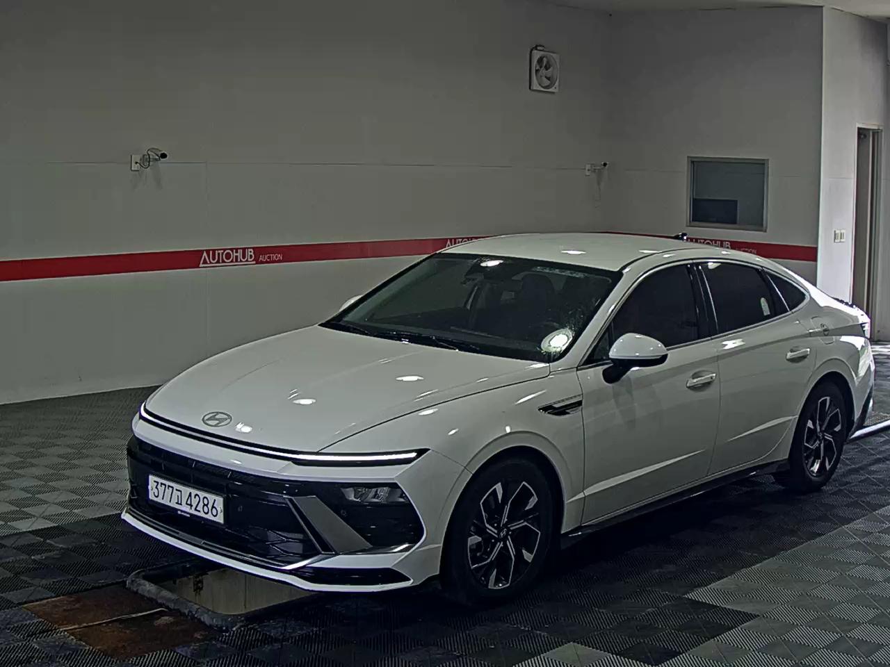 HYUNDAI SONATA THE EDGE GASOLINE 2.0 PREMIUM - фото 0