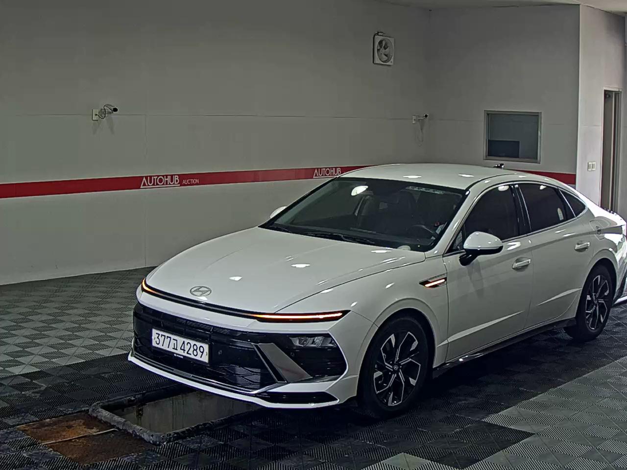 HYUNDAI SONATA THE EDGE GASOLINE 2.0 PREMIUM - фото 0