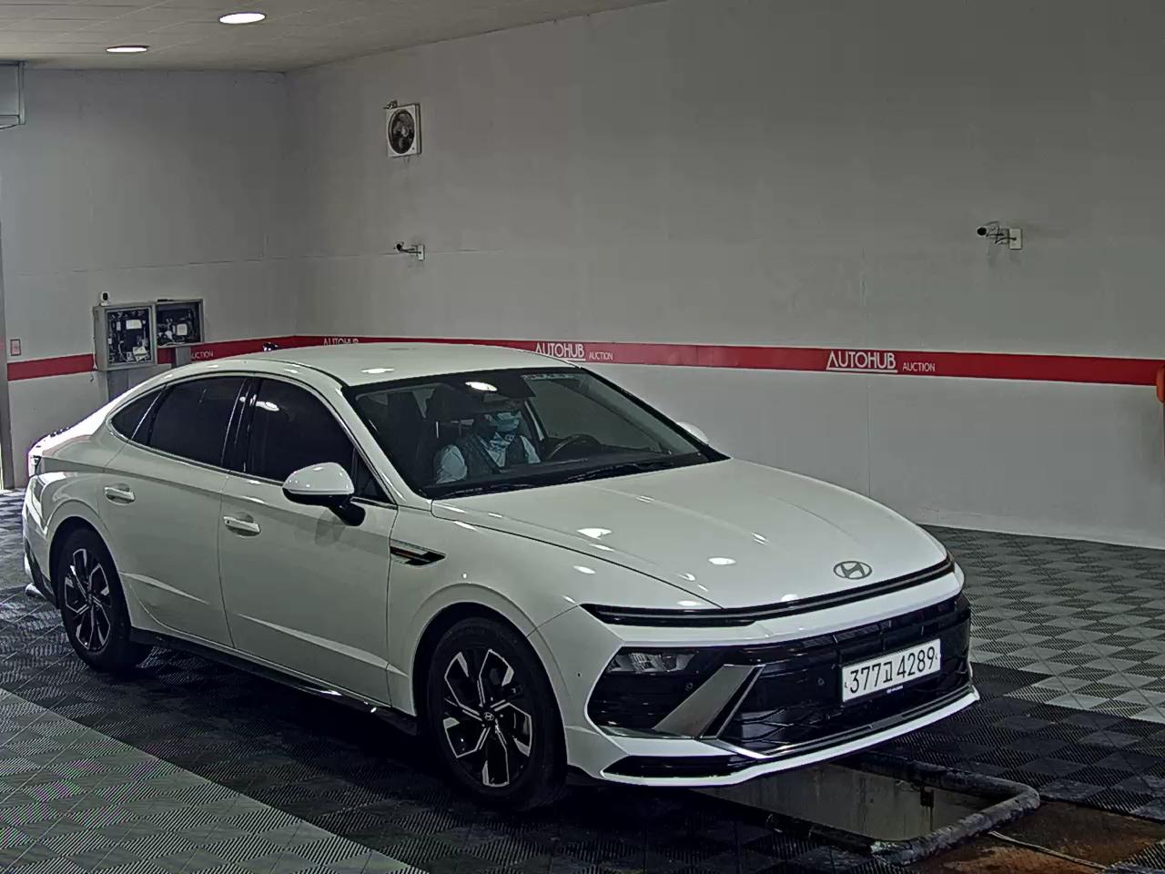 HYUNDAI SONATA THE EDGE GASOLINE 2.0 PREMIUM - фото 1