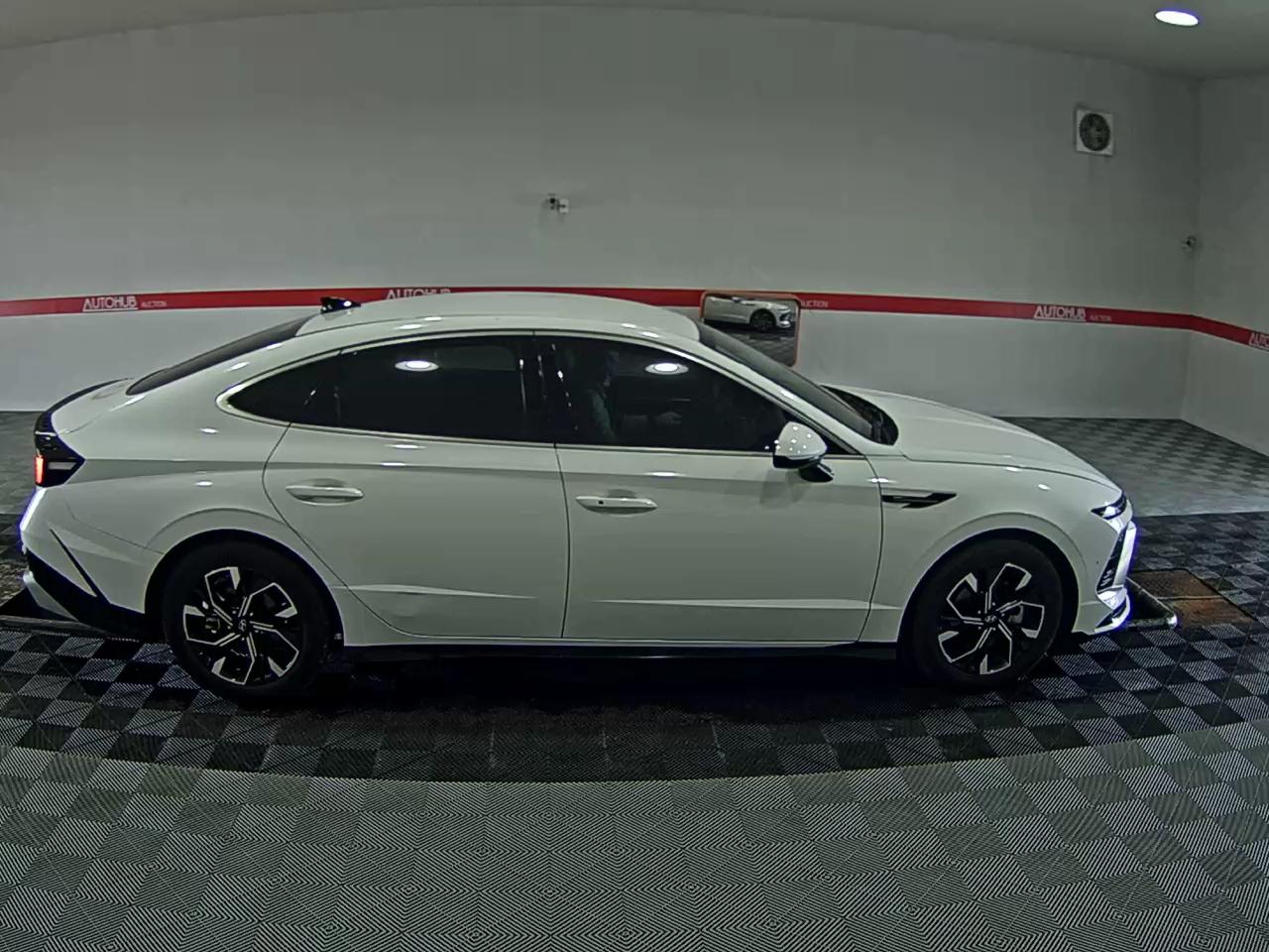 HYUNDAI SONATA THE EDGE GASOLINE 2.0 PREMIUM - фото 2