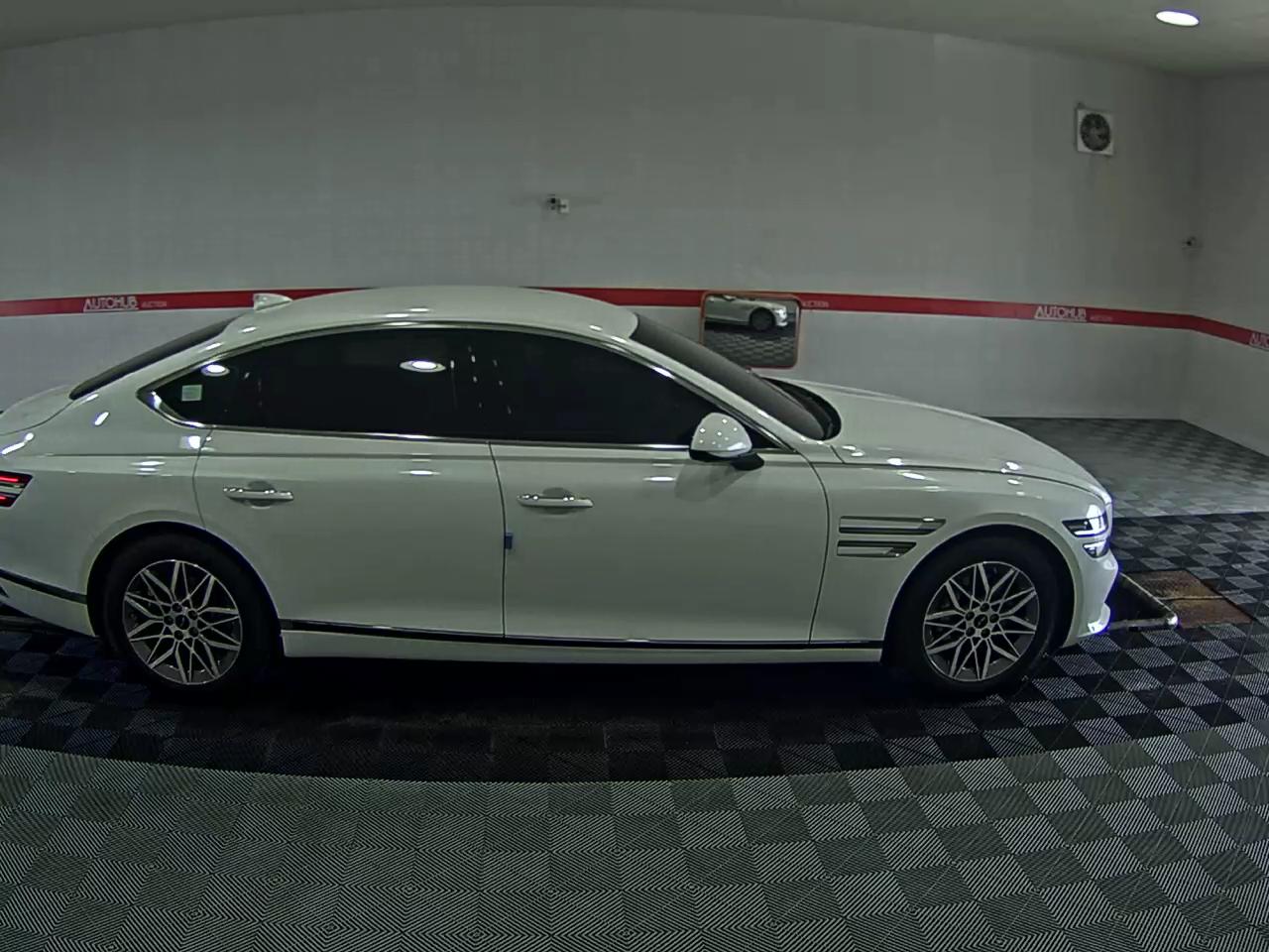 GENESIS NEW G80 GASOLINE 2.5 AWD BASE MODEL - фото 2