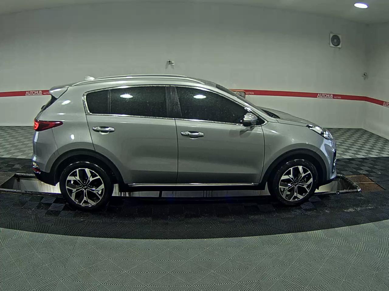 KIA SPORTAGE THE BOLD 1.6 DIESEL 2WD SIGNATURE - фото 2