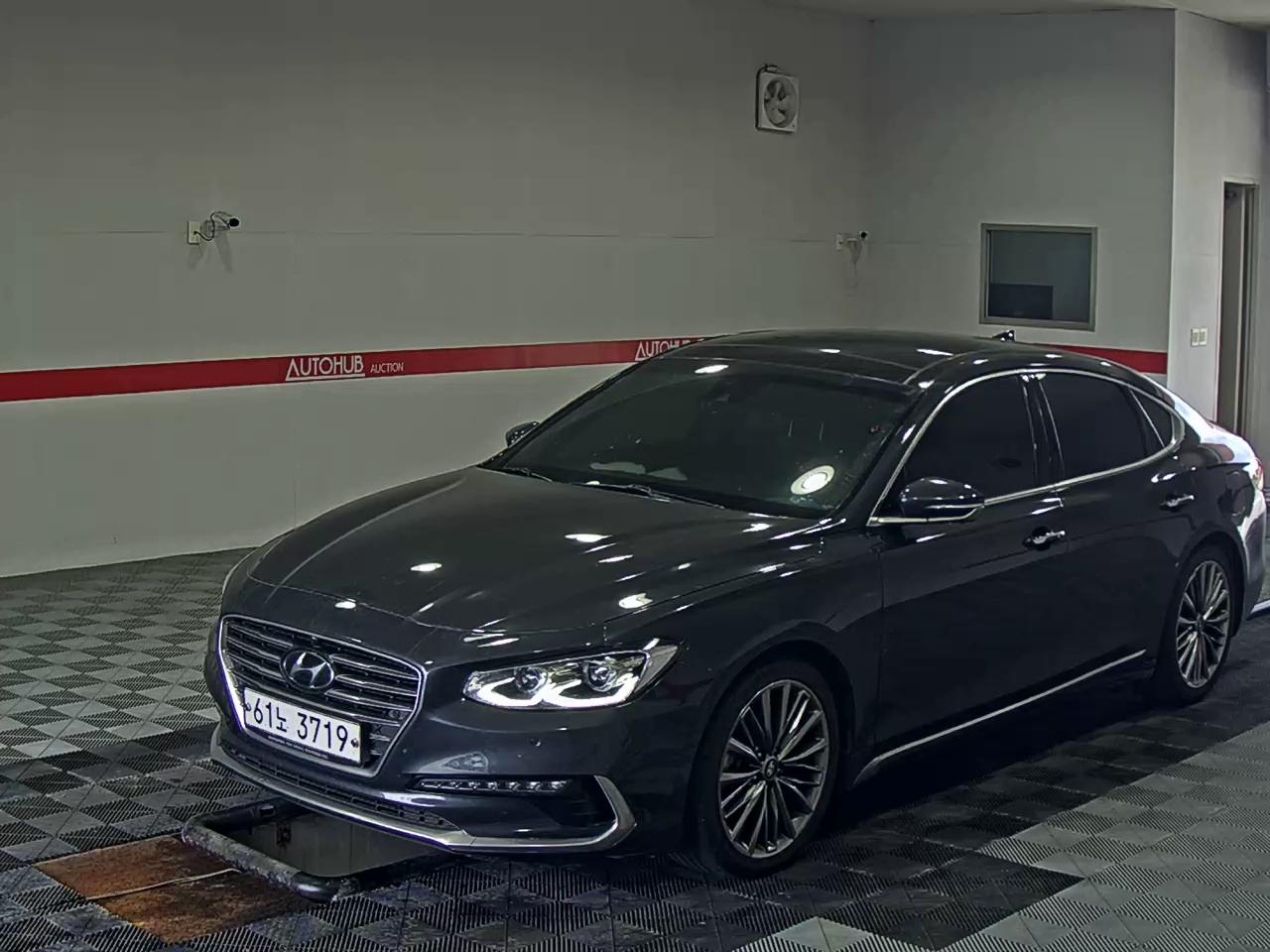 HYUNDAI GRANDEUR IG 3.0 GDi EXCLUSIVE SPECIAL - фото 0
