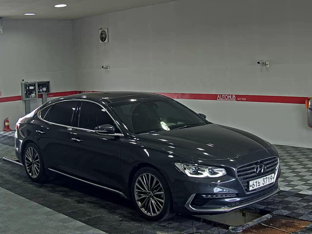 HYUNDAI GRANDEUR IG 3.0 GDi EXCLUSIVE SPECIAL - фото 1