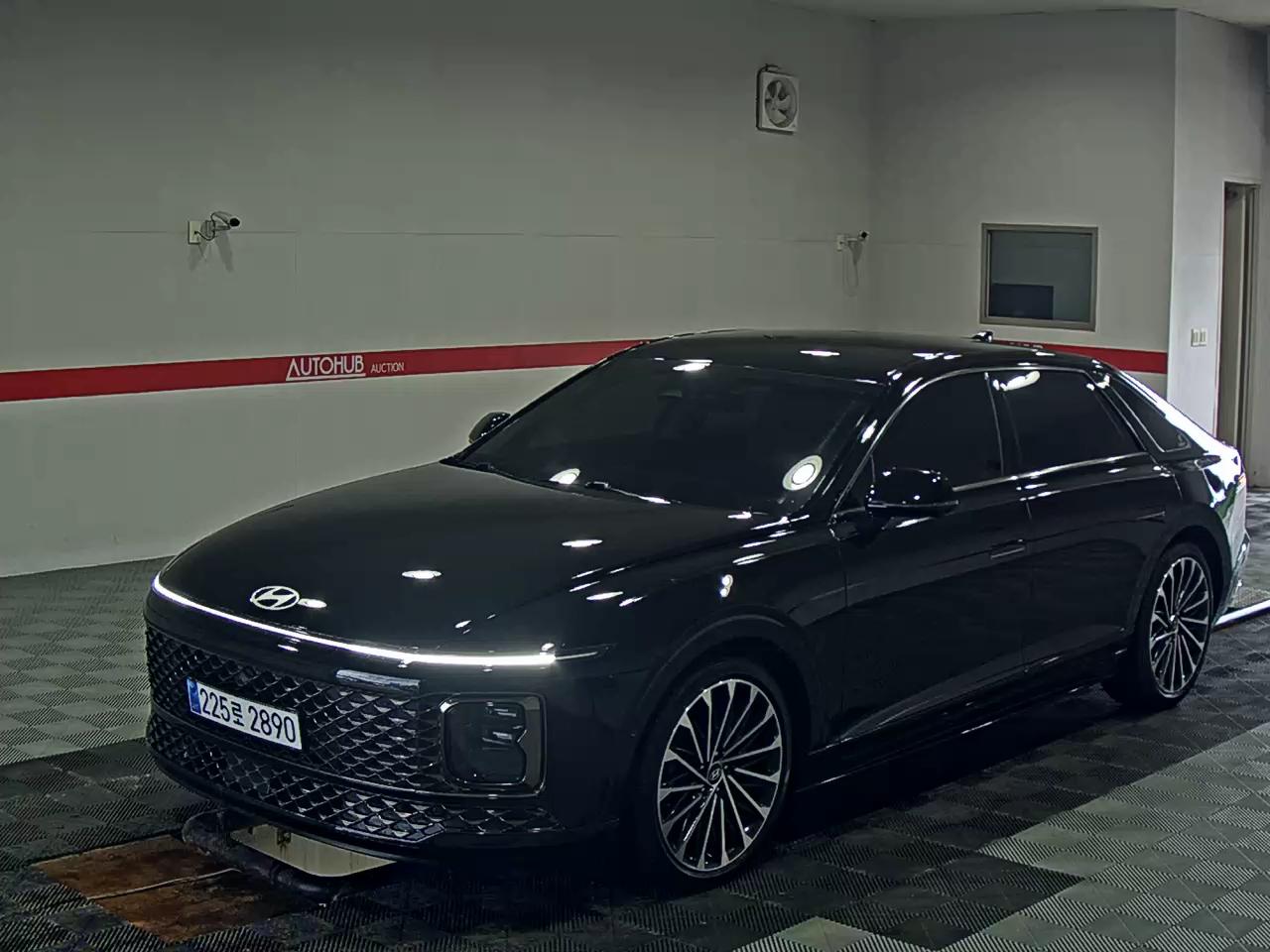 HYUNDAI THE ALL NEW GRANDEUR HYBRID 1.6 HYBRID CALLIGRAPHY - фото 0