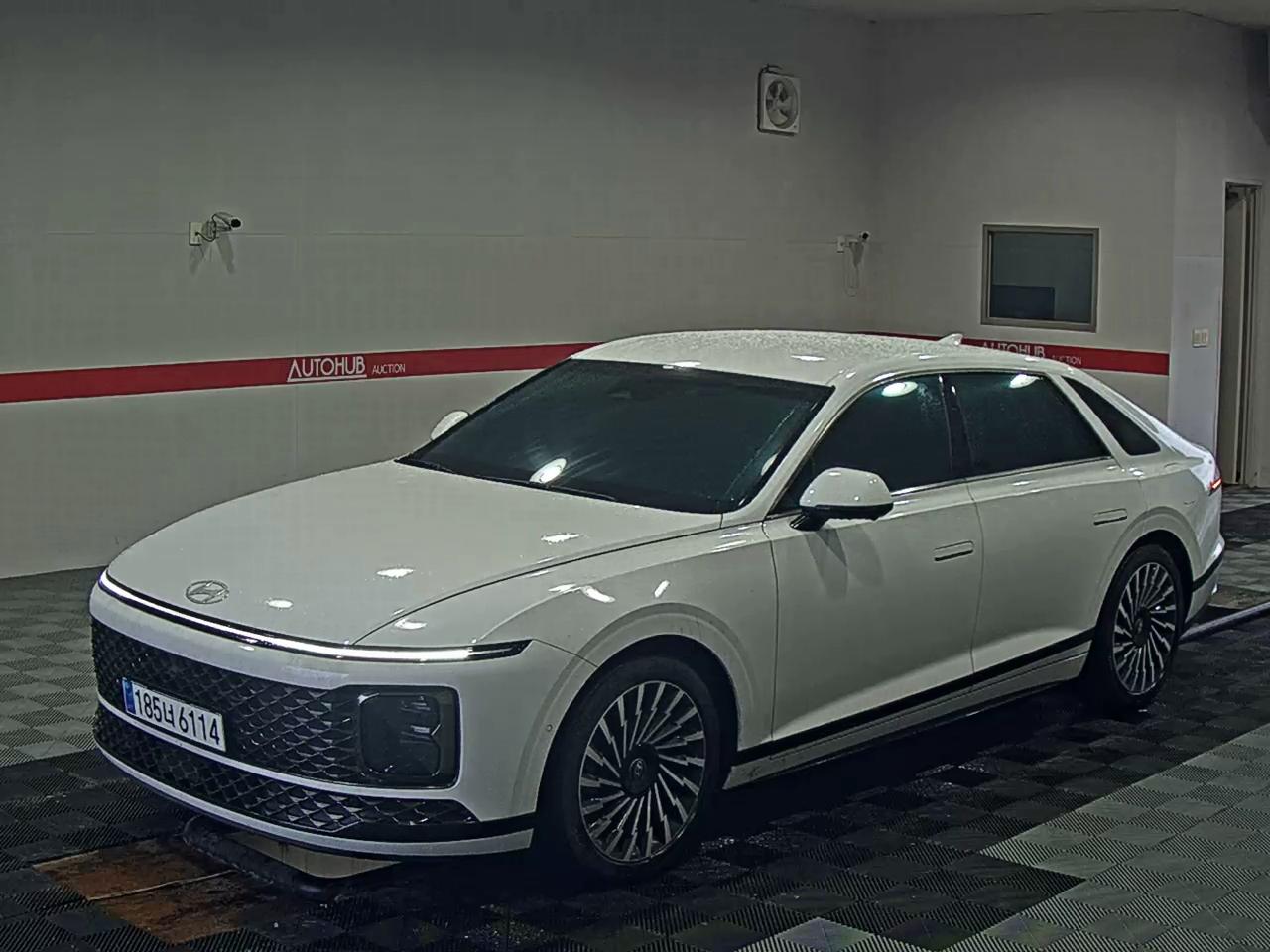 HYUNDAI THE ALL NEW GRANDEUR GASOLINE 2.5 CALLIGRAPHY - фото 0
