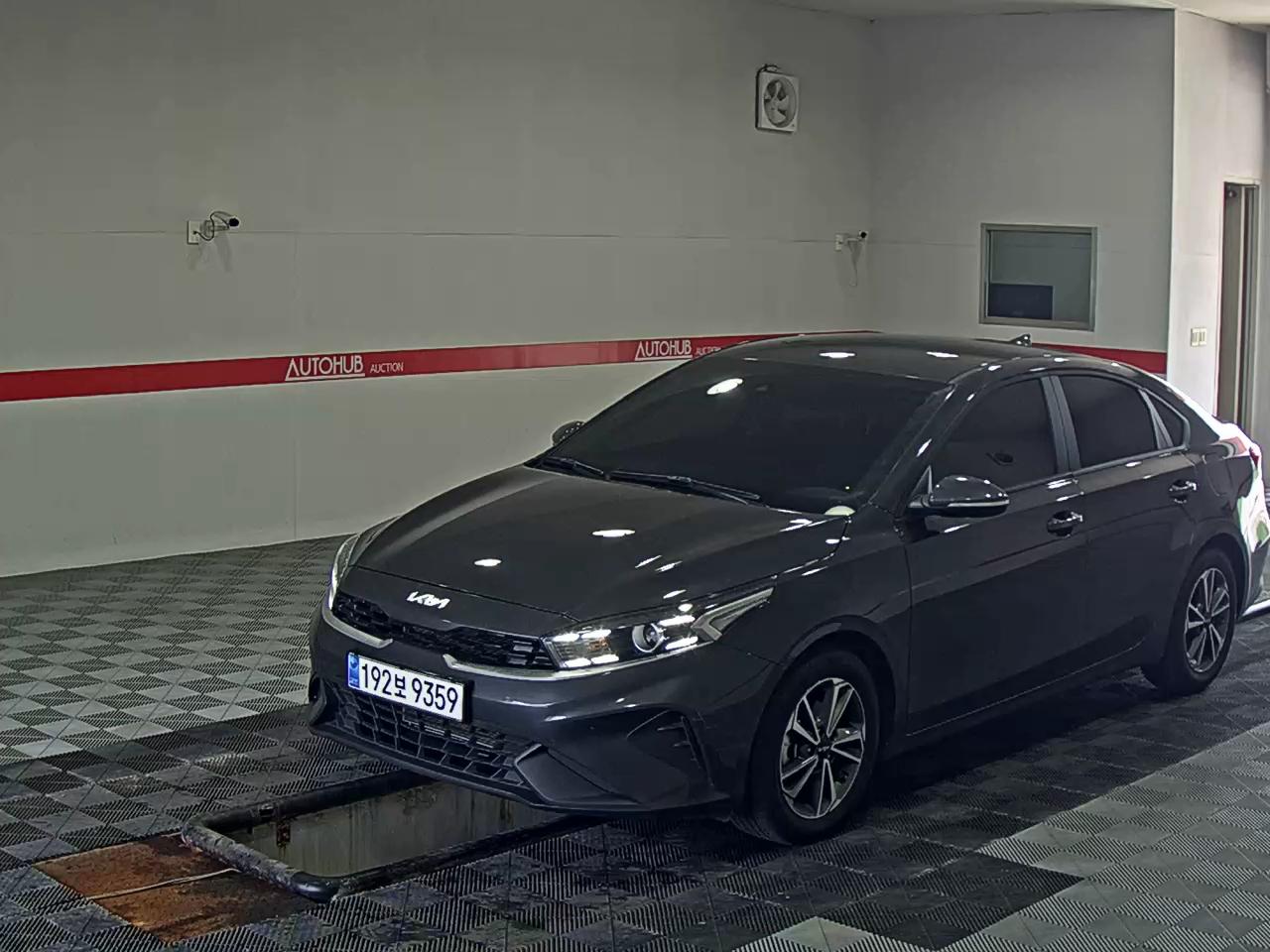 KIA THE NEW K3 1.6 GASOLINE PRESTIGE - фото 0