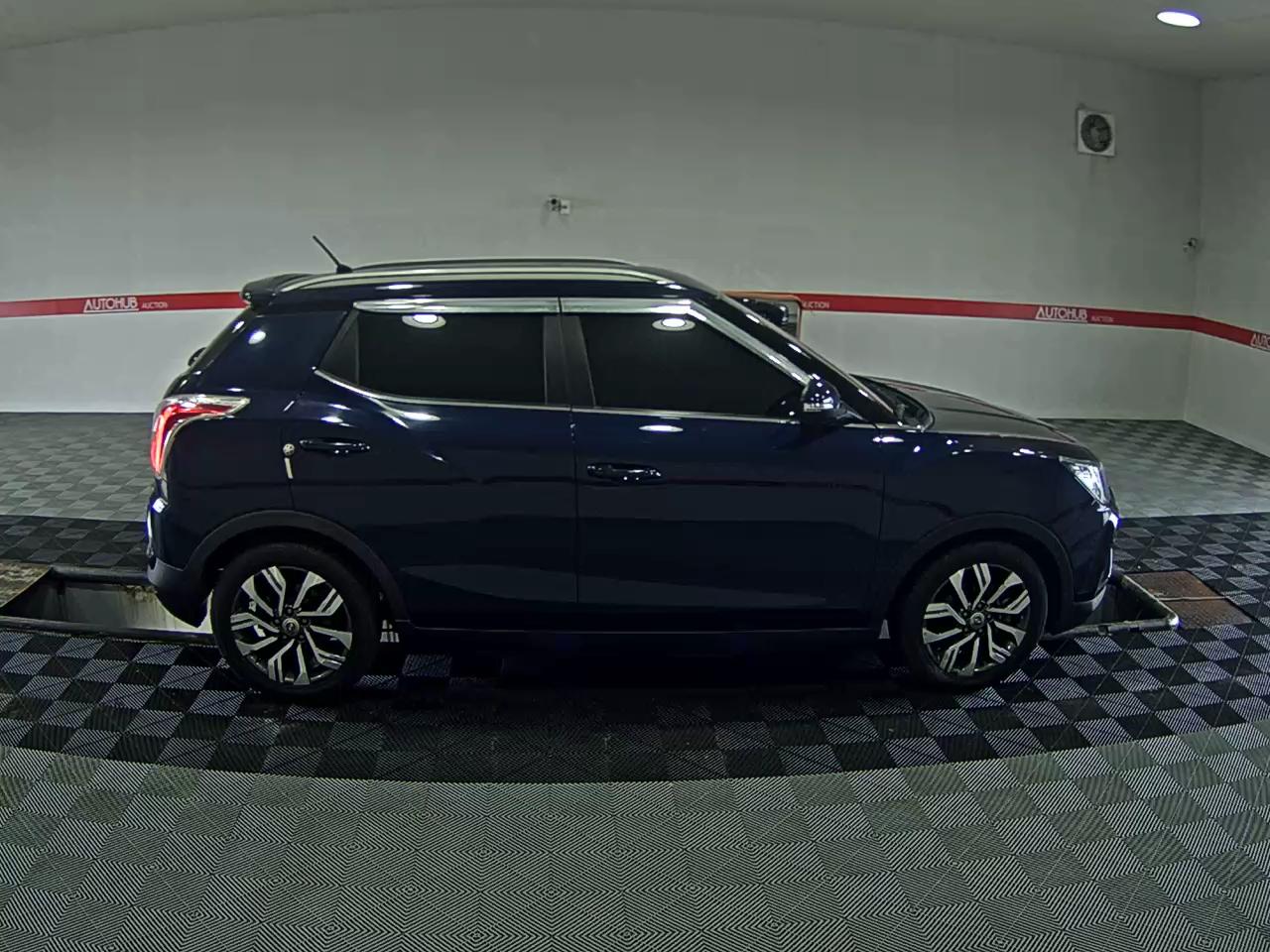 KG MOBILITY (SSANGYONG) TIVOLI ARMOUR 1.6 DIESEL VX - фото 2