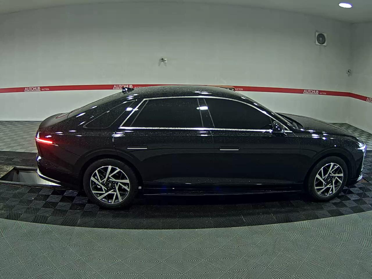 HYUNDAI THE ALL NEW GRANDEUR HYBRID 1.6 HYBRID EXCLUSIVE - фото 2