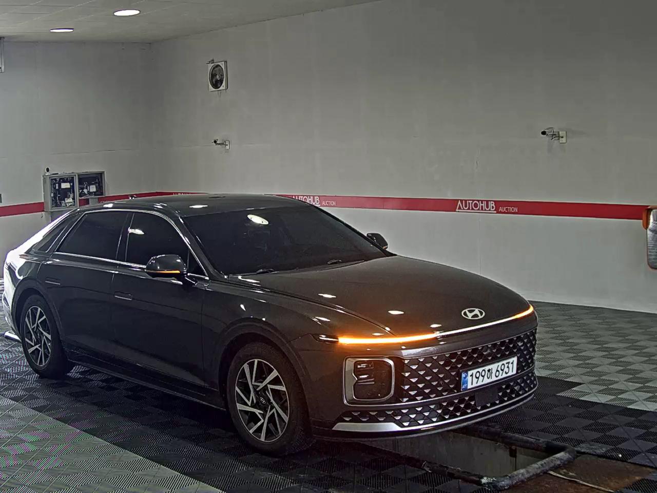 HYUNDAI THE ALL NEW GRANDEUR HYBRID 1.6 HYBRID EXCLUSIVE - фото 1