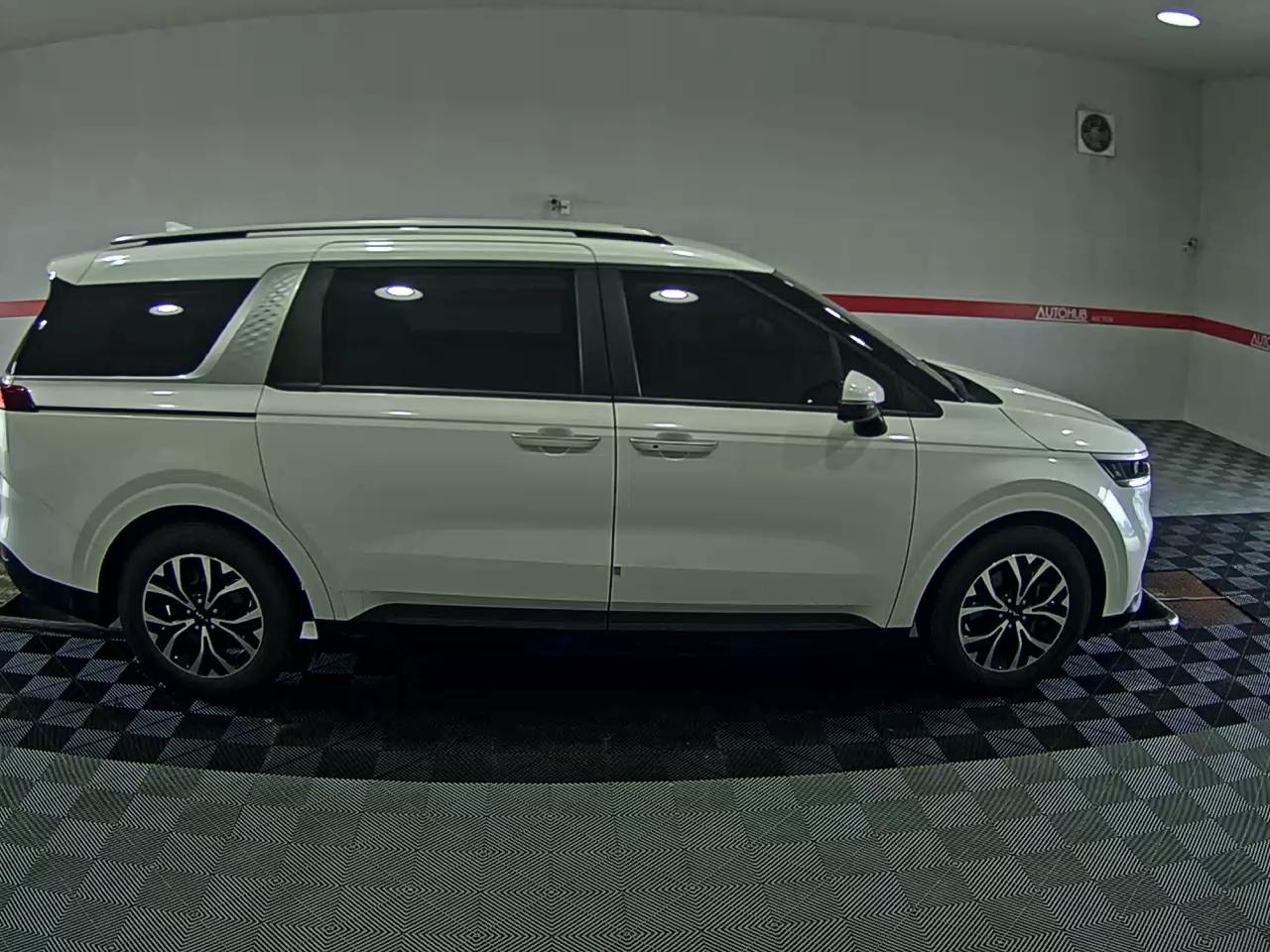 KIA NEW CARNIVAL (KA4) 9-SEATER DIESEL PRESTIGE - фото 2