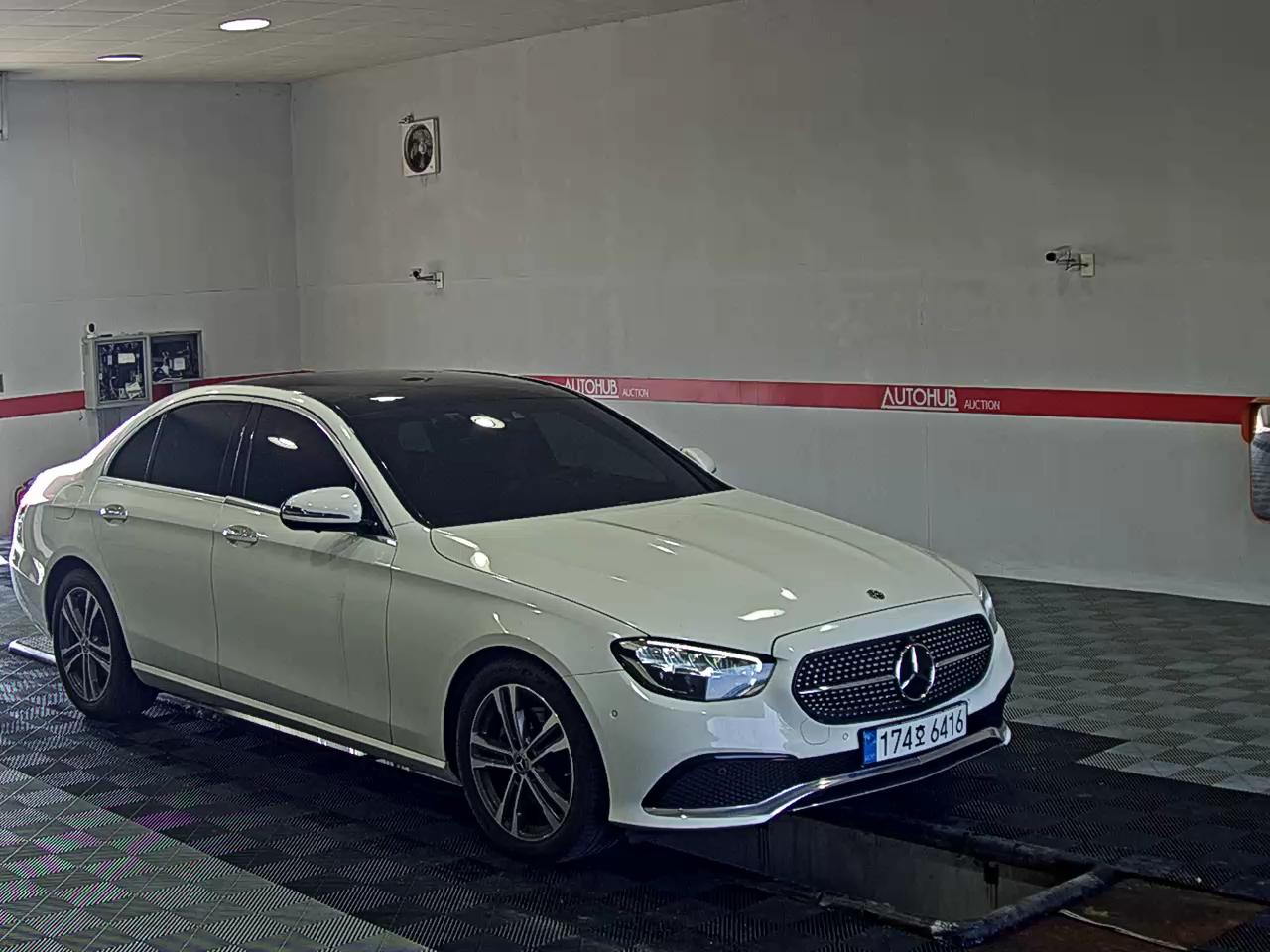 MERCEDES-BENZ E-CLASS (5TH GEN) E250 AVANTGARDE - фото 1