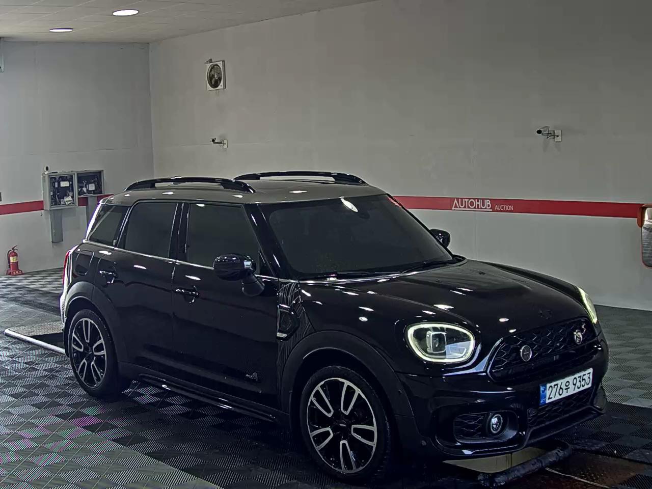 MINI COUNTRYMAN (2ND GEN) 2.0 S ALL4 SHADOW EDITION - фото 1