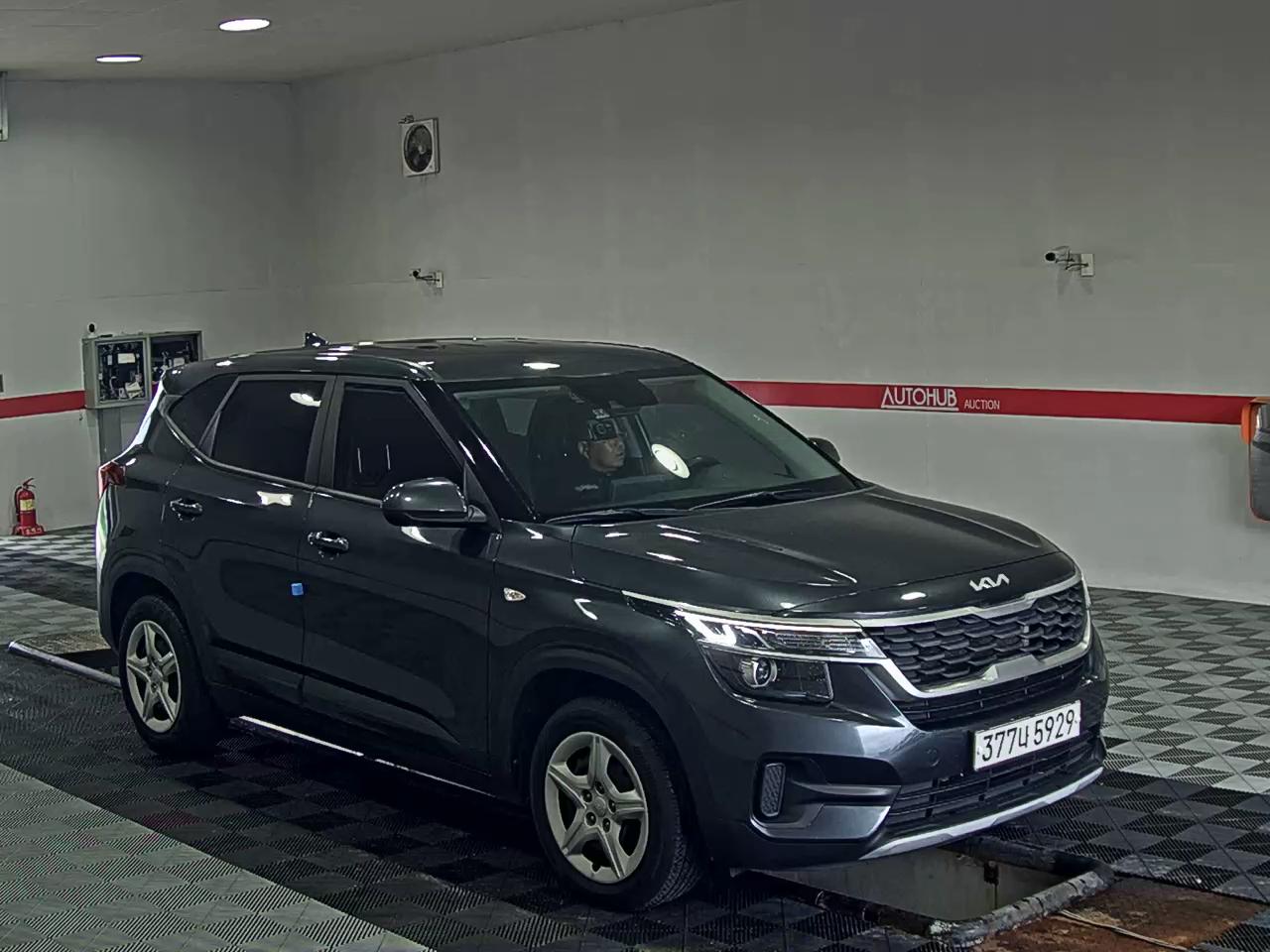 KIA SELTOS 1.6 GASOLINE 2WD TRENDY - фото 1