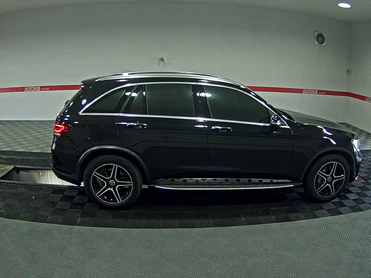 MERCEDES-BENZ GLC-CLASS GLC 300 4MATIC - фото 2