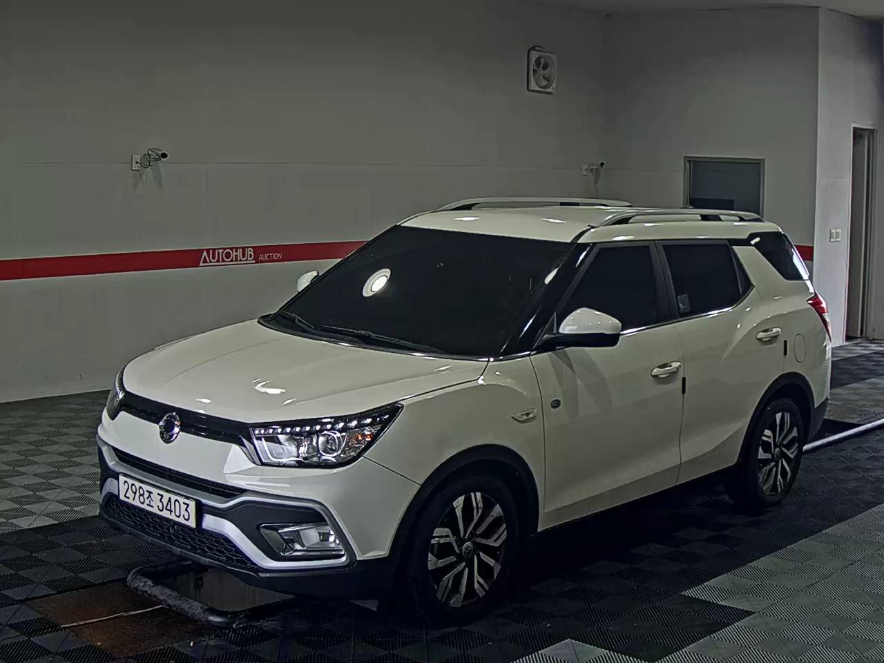 KG MOBILITY (SSANGYONG) TIVOLI AIR DIESEL 2WD AX - фото 0