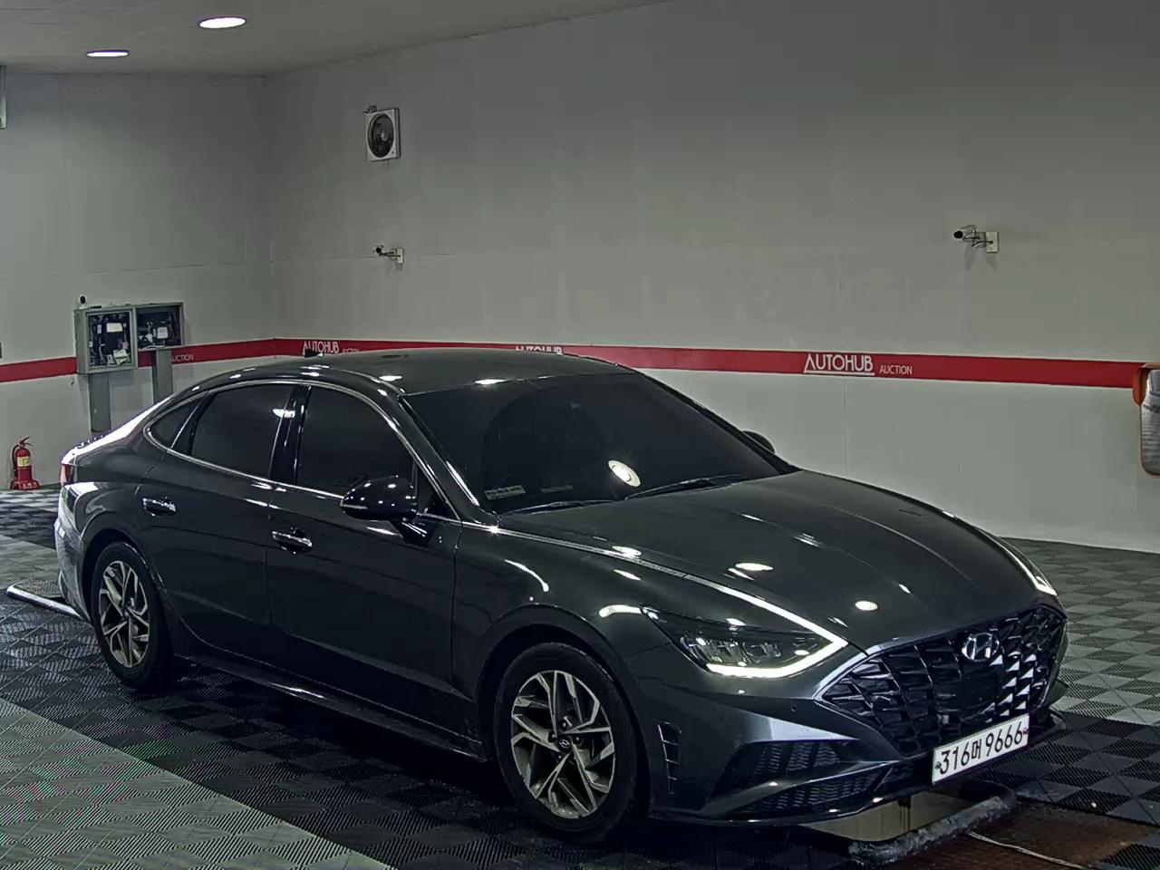 HYUNDAI SONATA (DN8) 1.6 TURBO PREMIUM FAMILY - фото 1