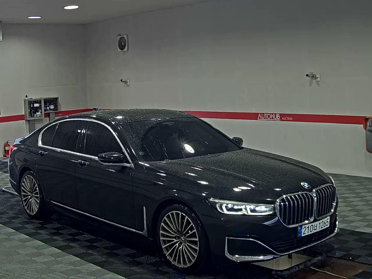 BMW 7 SERIES (6TH GEN) 730d xDRIVE DESIGN PURE EXCELLENCE - фото 1