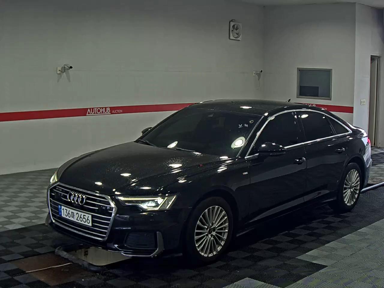 AUDI A6 (5TH GEN) 45 TFSI PREMIUM - фото 0