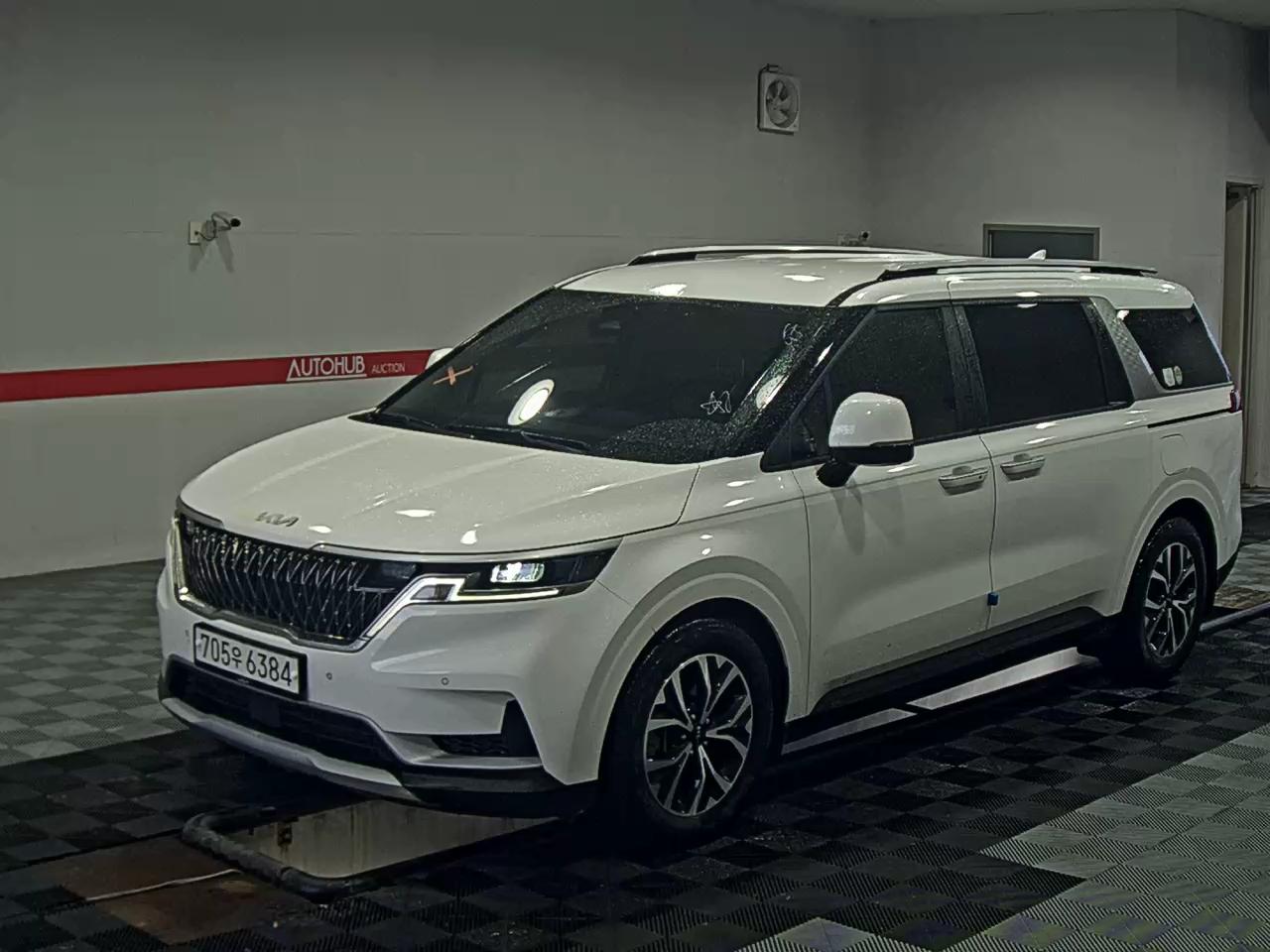 KIA NEW CARNIVAL (KA4) 11-SEATER DIESEL PRESTIGE - фото 0