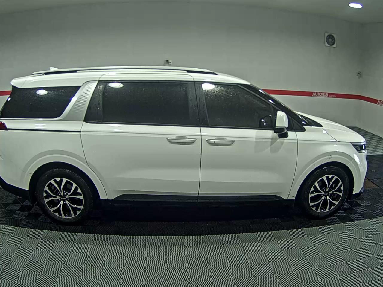 KIA NEW CARNIVAL (KA4) 11-SEATER DIESEL PRESTIGE - фото 2
