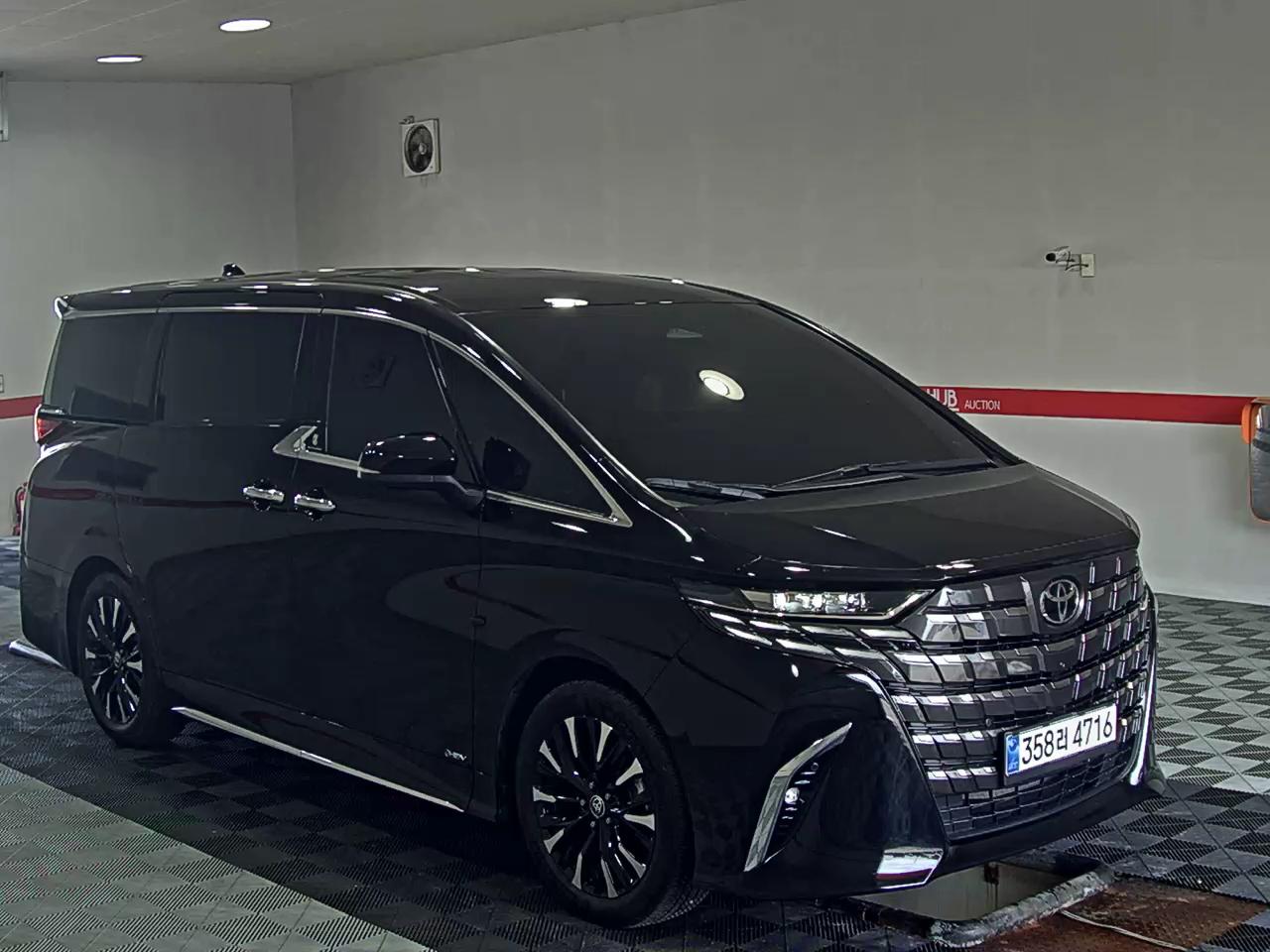 TOYOTA ALPHARD (4TH GEN) 2.5 HEV AWD - фото 1