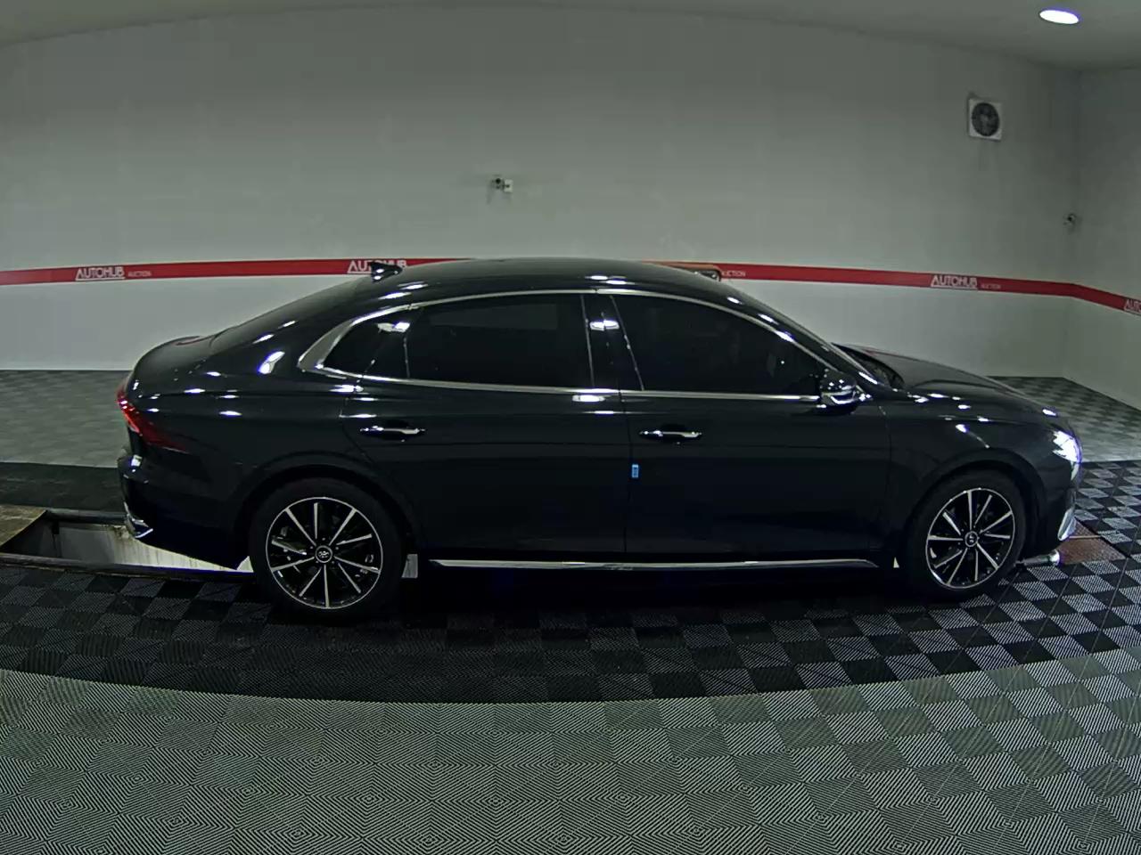 HYUNDAI THE NEW GRANDEUR IG GASOLINE 2.5 LE BLANC - фото 2
