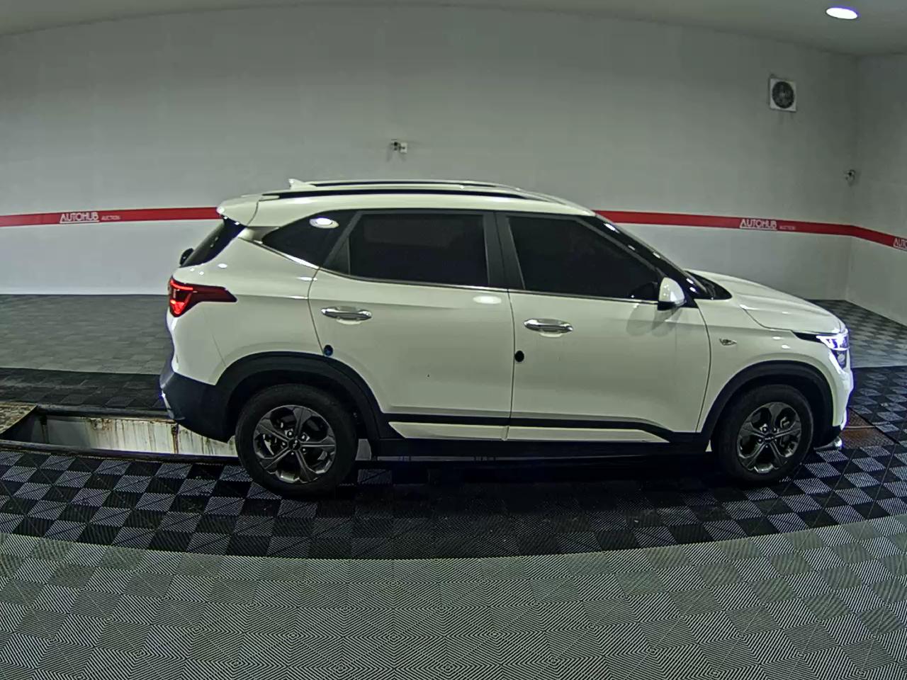 KIA SELTOS 1.6 GASOLINE 2WD TRENDY - фото 2