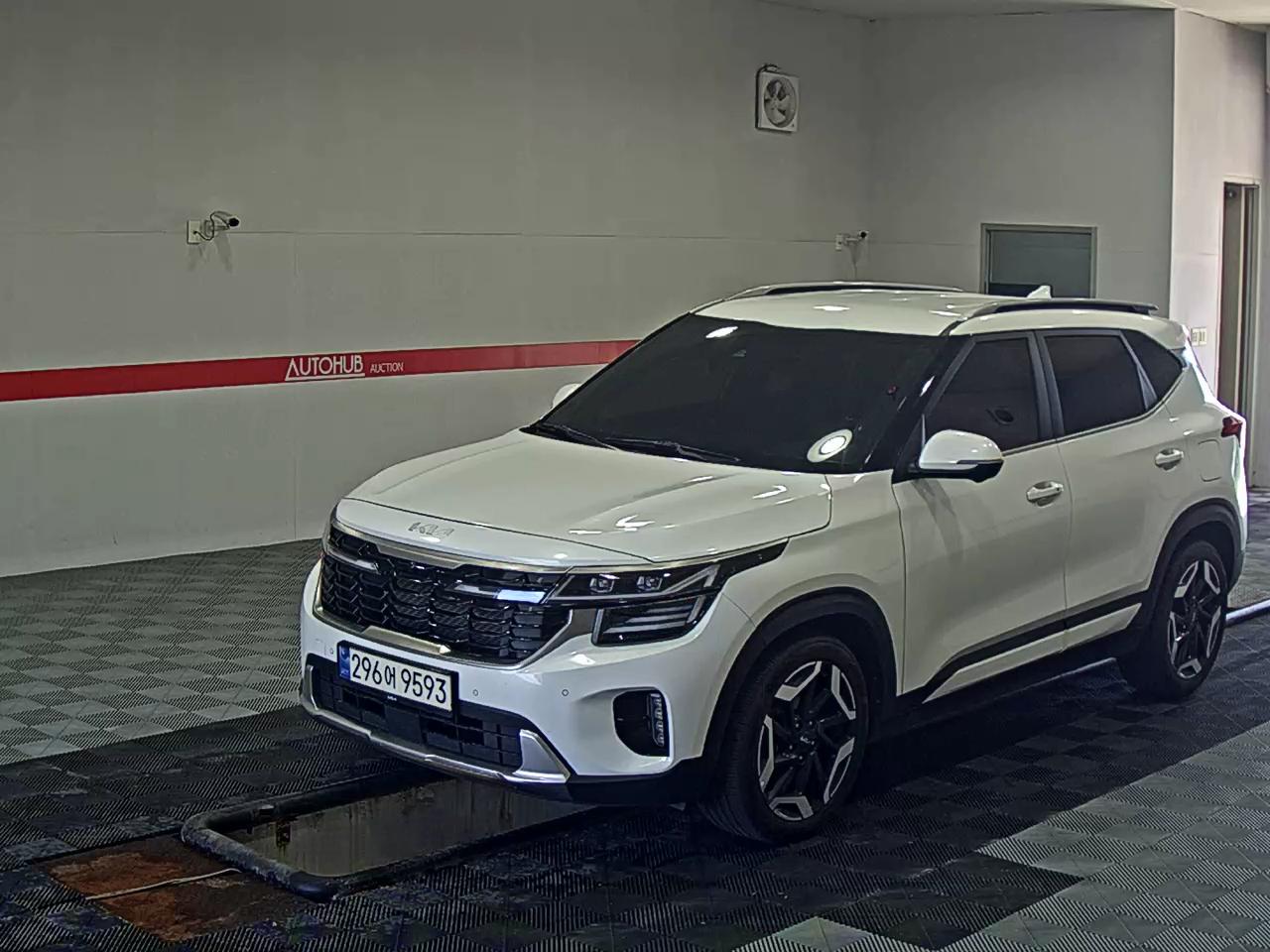 KIA THE NEW SELTOS 2.0 GASOLINE 2WD SIGNATURE - фото 0
