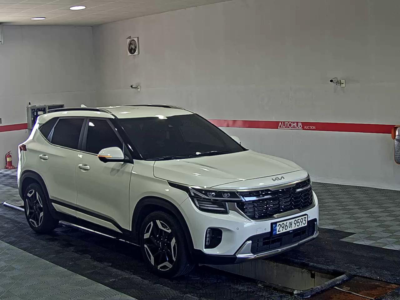 KIA THE NEW SELTOS 2.0 GASOLINE 2WD SIGNATURE - фото 1