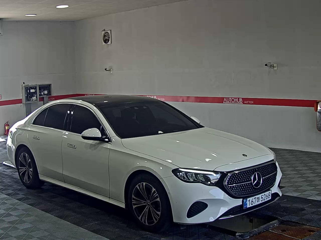 MERCEDES-BENZ E-CLASS (6TH GEN) E200 AVANTGARDE LIMITED - фото 1