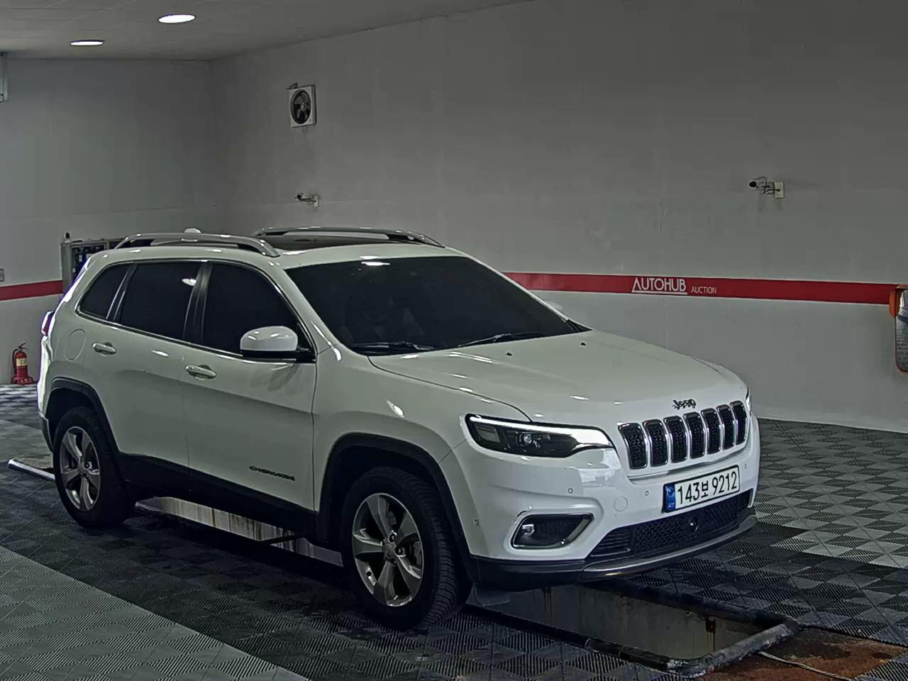 JEEP CHEROKEE (KL) 2.4 AWD LIMITED - фото 1