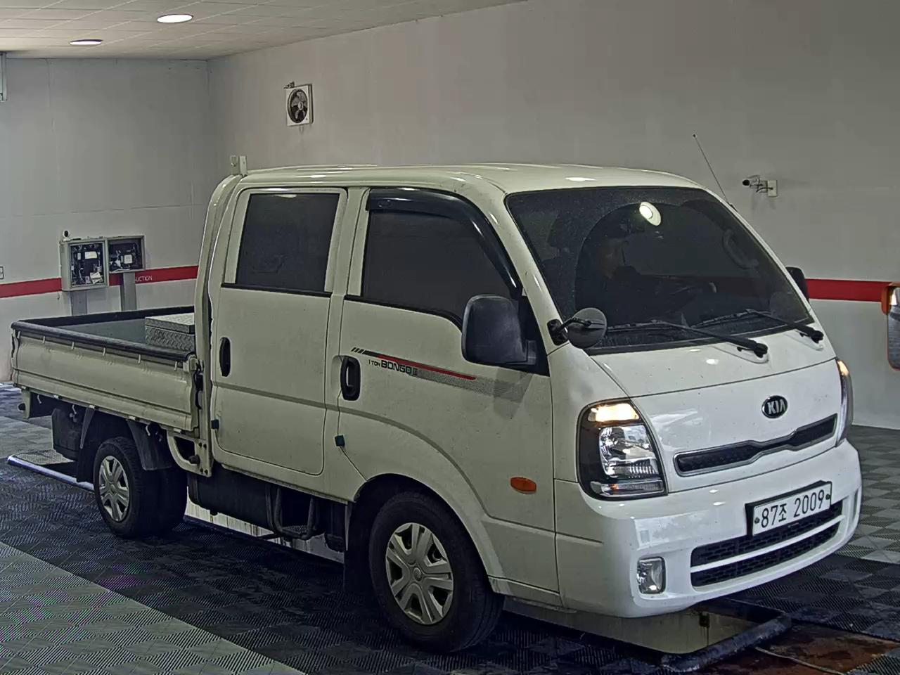 KIA THE NEW BONGO III CARGO 1 TON DOUBLE CAB EXTRA LONG WHEELBASE L - фото 1