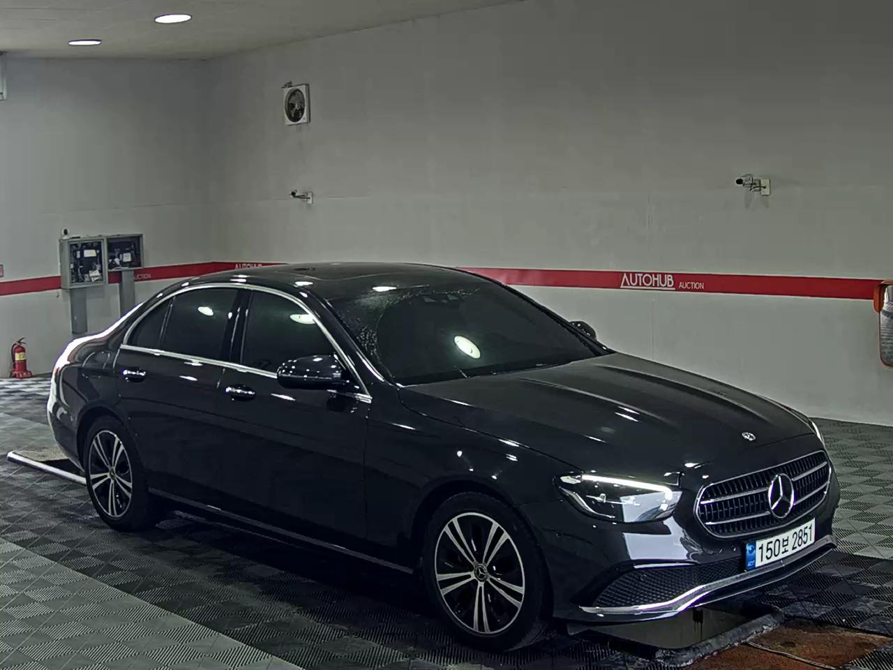 MERCEDES-BENZ E-CLASS (5TH GEN) E250 AVANTGARDE - фото 1