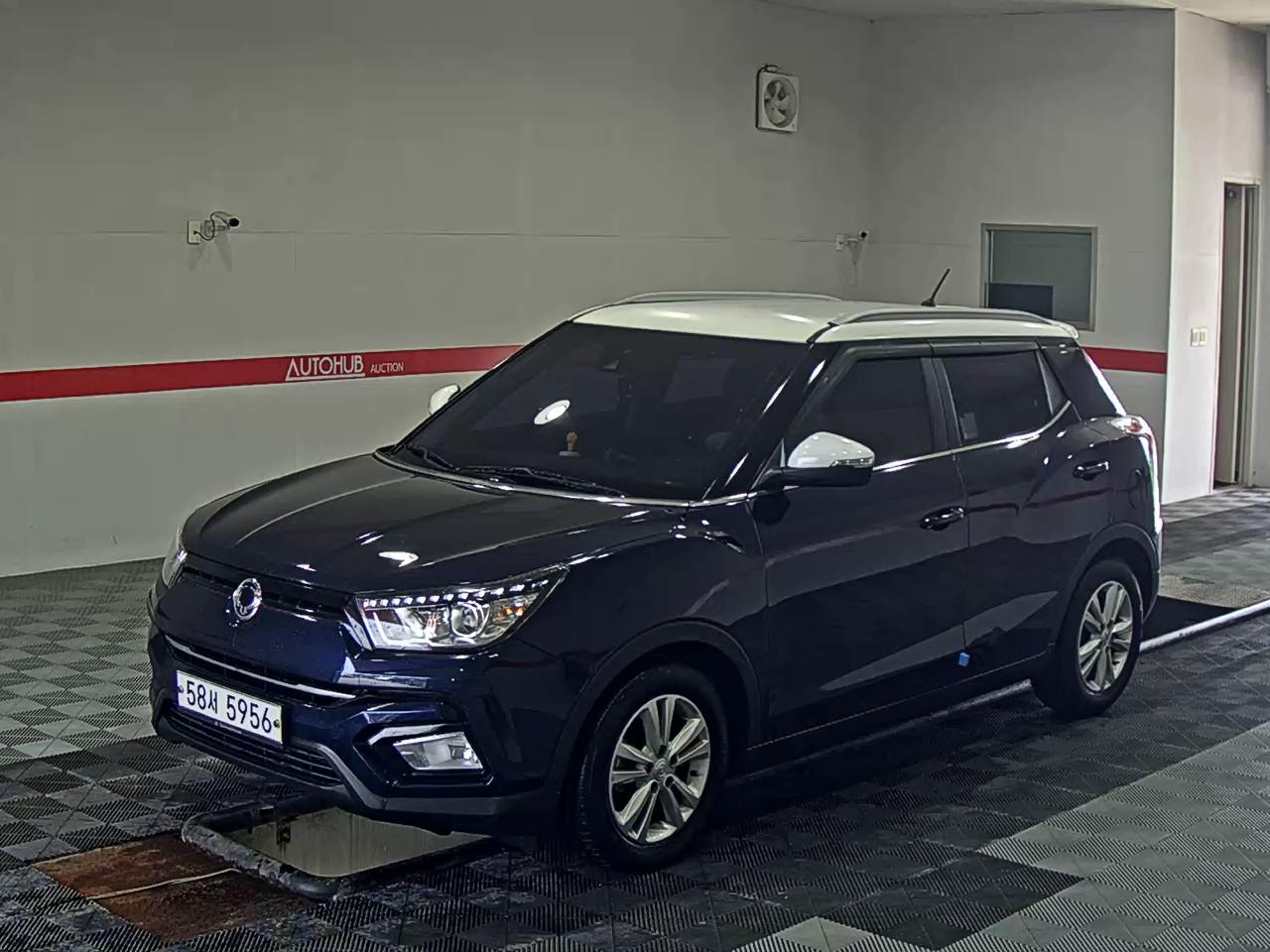 KG MOBILITY (SSANGYONG) TIVOLI ARMOUR 1.6 GASOLINE VX - фото 0