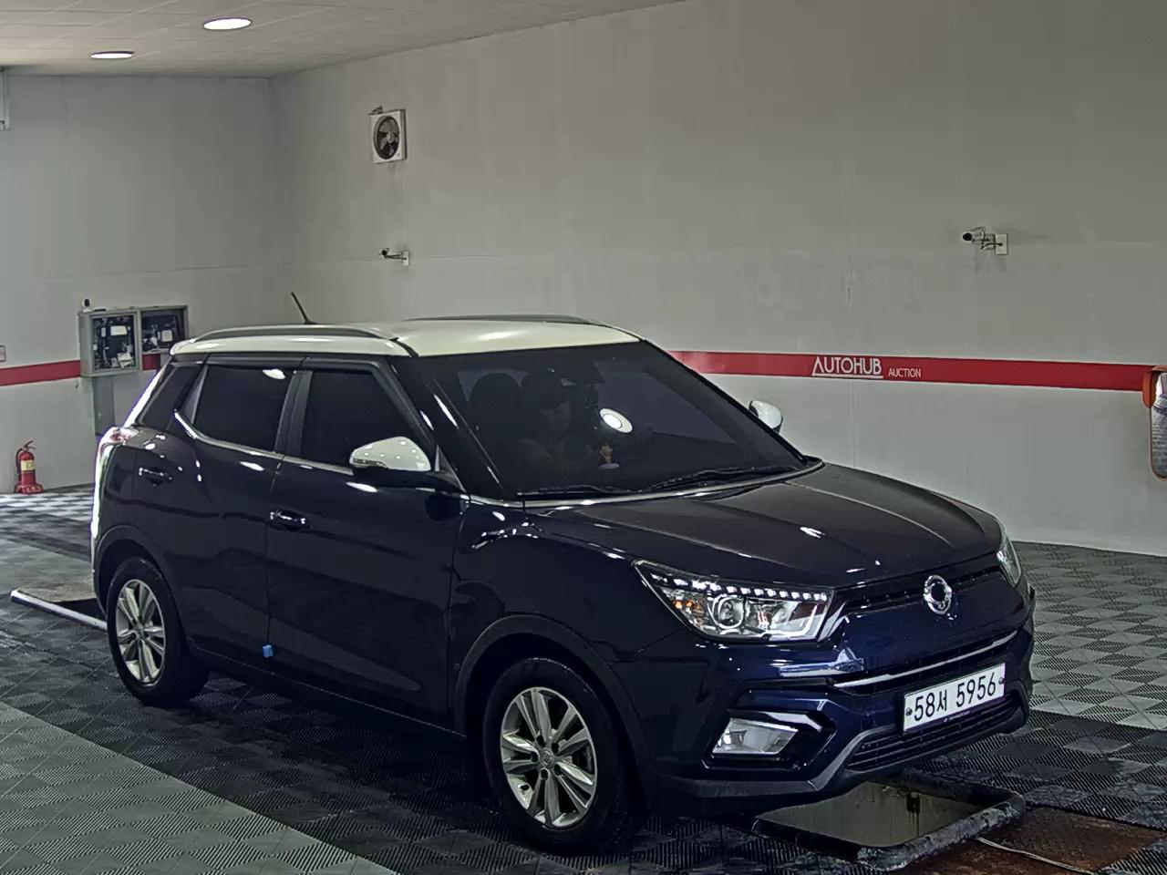 KG MOBILITY (SSANGYONG) TIVOLI ARMOUR 1.6 GASOLINE VX - фото 1