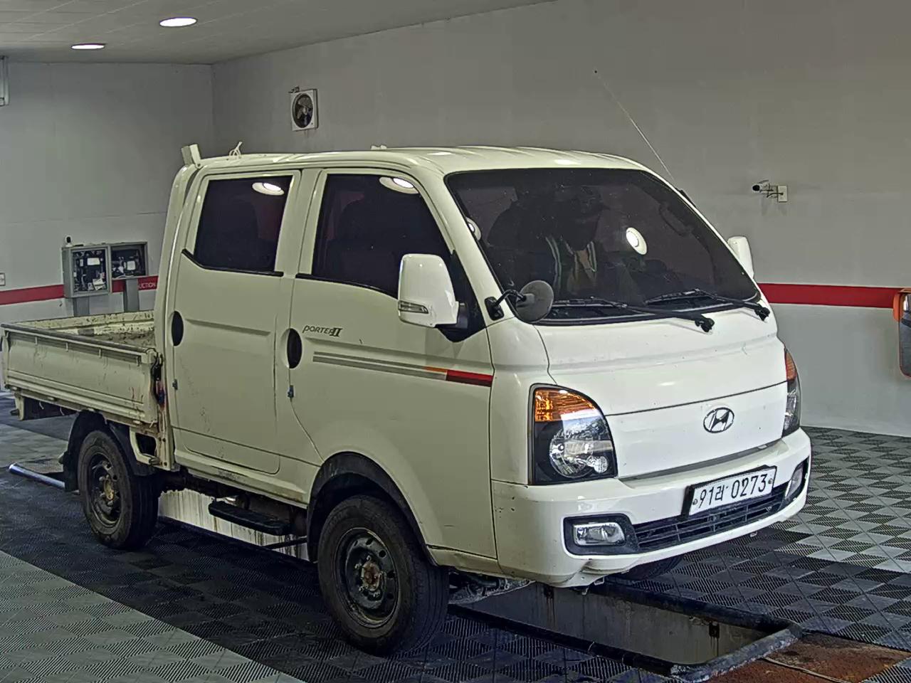 HYUNDAI PORTER II CRDi 4WD DOUBLE CAB LONG WHEELBASE MODERN - фото 1