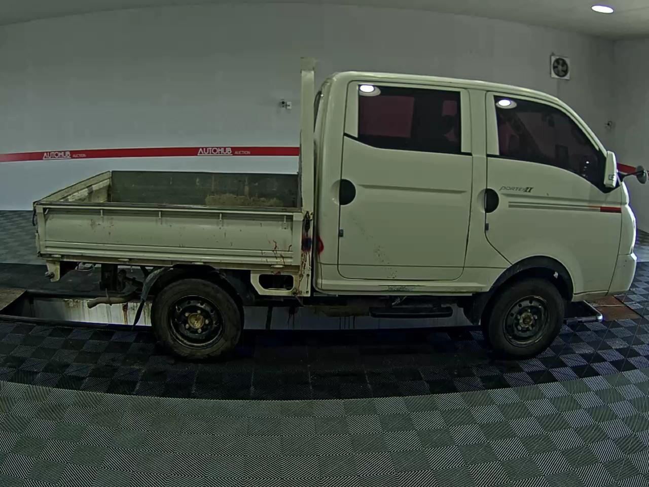 HYUNDAI PORTER II CRDi 4WD DOUBLE CAB LONG WHEELBASE MODERN - фото 2