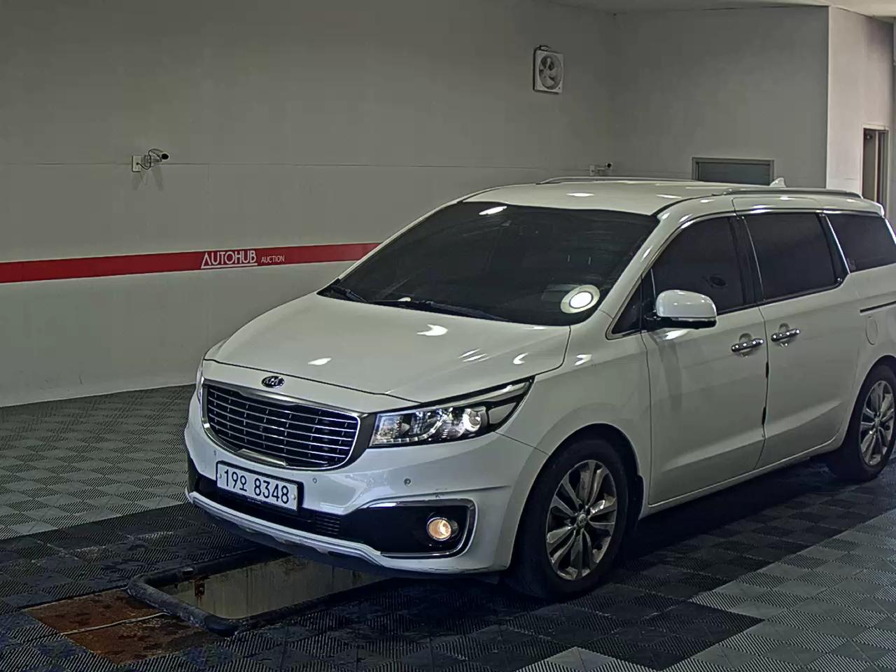 KIA ALL NEW CARNIVAL 9-SEATER DIESEL NOBLESSE - фото 0