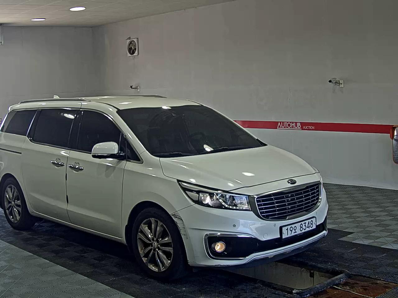 KIA ALL NEW CARNIVAL 9-SEATER DIESEL NOBLESSE - фото 1
