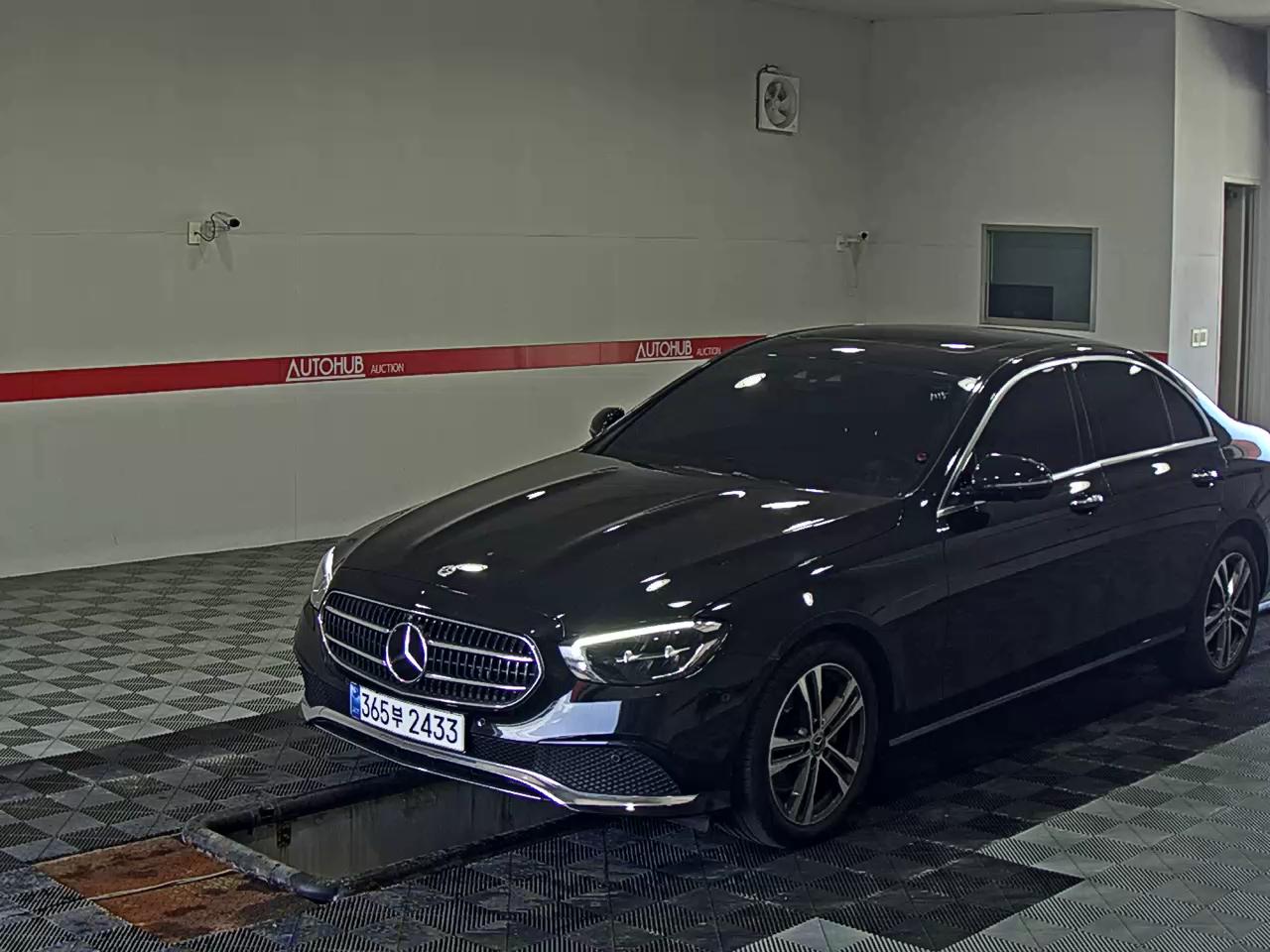 MERCEDES-BENZ E-CLASS (5TH GEN) E250 AVANTGARDE - фото 0