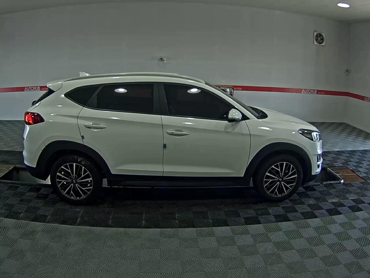 HYUNDAI NEW TUCSON 2.0 DIESEL AWD PREMIUM - фото 2
