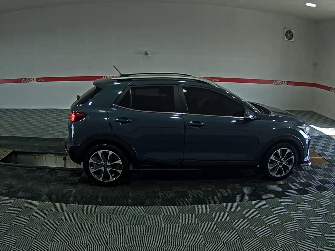 KIA STONIC U2 1.6 DIESEL PRESTIGE - фото 2